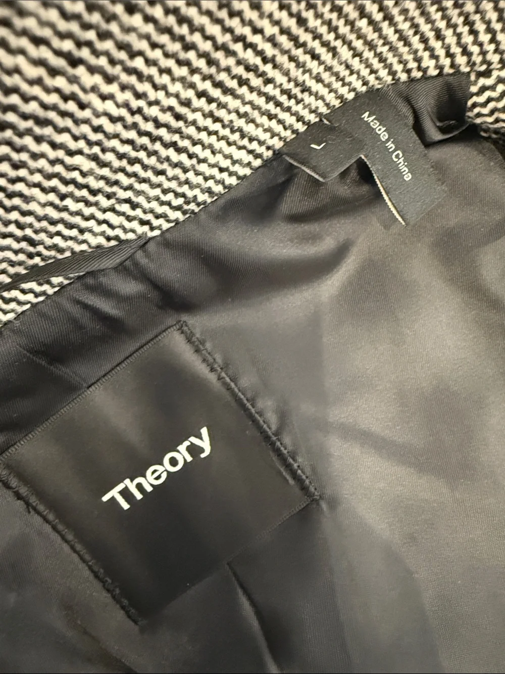 Theory Men’s Wool Blend Belvin Herringbone Black Grey Coat Size Large